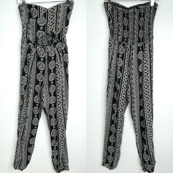 Hollister Peek-A-Boo Tribal Print Jumpsuit Small - Picture 1 of 11